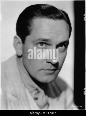 Fredric März, Kopf und Schultern Werbung Portrait für den Film, "All Of Me", Paramount Pictures, 1934 Stockfoto