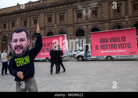 Eine gefälschte Matteo Salvini fordert, die Abstimmung zu "Südländer" in Palermo: Ist die Avaaz Flash Mob in den Wahlen im März 4, 2018. Stockfoto