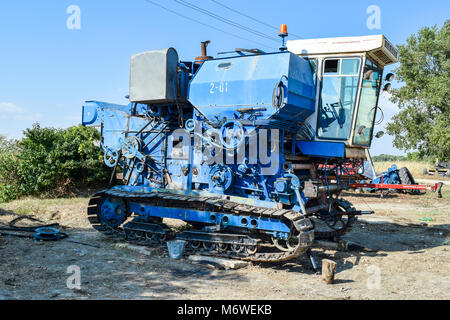 Russland, Poltavskaya Dorf - September 6, 2015 Mähdrescher Landmaschinen Stockfoto