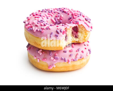 Eine gebissen Donut auf weißem Hintergrund. Stockfoto