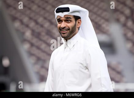 4. Januar 2018, Doha, Katar, der Generalsekretär des WM-Organisationskomitees Hassan Al-Thawadi in einer Pressekonferenz in der Khalifa International Stadium in Doha, Katar, 4. Januar 2018 teilnehmen. Das Finalturnier der Fußball-Weltmeisterschaft wird in Katar im Jahre 2022 statt.