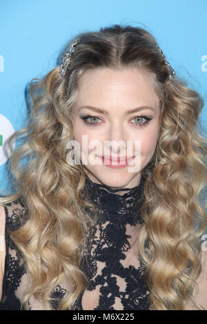 Los Angeles, Kalifornien, USA. 6. März, 2018. Amanda Seyfried 03/06/2018 Die Weltpremiere von "Gringo" in L.A. statt Live Regal Cinemas in Los Angeles, CA Foto von Izumi Hasegawa/HollywoodNewsWire.co Credit: Hollywood News Wire Inc./Alamy leben Nachrichten Stockfoto