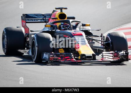 Montmelo, Katalonien, Spanien. 7 Mär, 2018. Daniel Ricciardo von RedBull Racing Team mit Red Bull RB14 während der F1-Test Tage in Montmelo circuit gesehen. Credit: MA 5756.jpg /SOPA Images/ZUMA Draht/Alamy leben Nachrichten Stockfoto