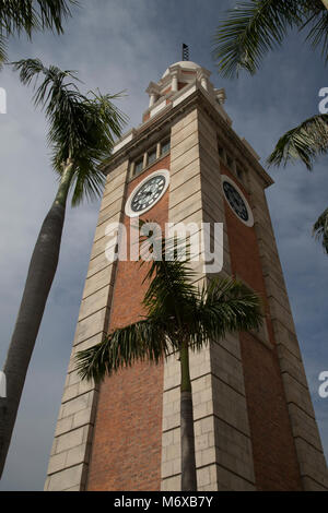 Hong Kong Clocktower - Die historischen Glockenturm wurde 1915 erbaut und war ursprünglich Teil der Kowloon-Canton Railway Terminus. Jetzt ist die Station Stockfoto