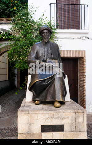 Ansicht des Maimonides Denkmal, Cordoba, Andalusien, Spanien Stockfoto