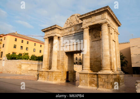 Puerta del Puente, Cordoba, Andalusien, Spanien Stockfoto