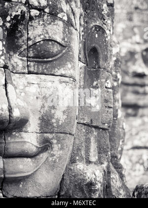 Lächelnd Stein Gesichter bei Bayon (Prasat Bayon, Angkor Archäologischer Park, Kambodscha. Stockfoto