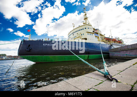 Icebreaker Krasin St. Petersburg an der Newa, jetzt ist es ein Museum. 24.09.2016 Russland Stockfoto