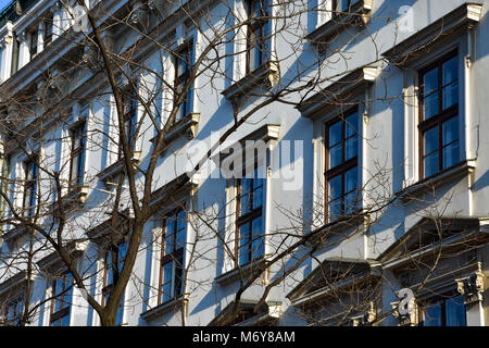 Altbau Fassade auf Prinz Michael Straße (Straße Kneza Mihaila oder Knez Mihailova). Belgrad, Serbien Stockfoto