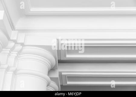 Weiße Säulen mit portico Details, Abstract weiß Klassisch Fragment Stockfoto
