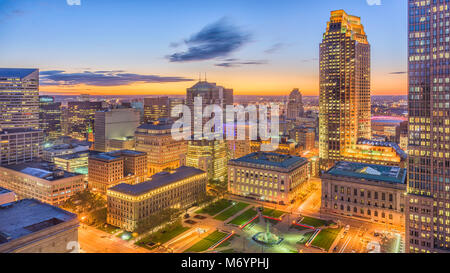 Cleveland, Ohio, USA downtown Stadtbild in der Morgendämmerung. Stockfoto