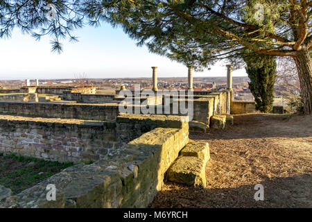 Antiken römischen Weingut im Süden der Pfalz in Deutschland. Rekonstruierte Mauerwerk. Stockfoto