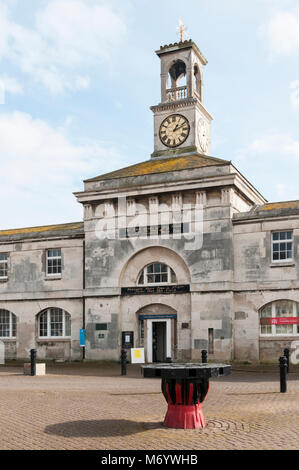 Ramsgate Uhr Haus Häuser der lokalen Geschichte & Maritime Museum. Die Uhr ermöglicht die Berechnung von Ramsgate mittlere Zeit für die Einstellung der Schiffsbesatzung Chronometer Stockfoto