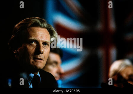 Parteitag der Konservativen Partei in der Blackpool Winter Gardens 1985 Michael Heseltine Staatssekretär für Verteidigung bei der Konferenz trat er im folgenden Jahr über die Westland Helicopter Angelegenheit. Die jährlichen Tory-partei Konferenz in Blackpool mit Margaret Thatcher als Premierminister und Parteichef Stockfoto