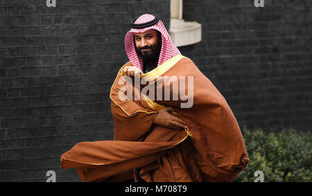 Saudi-arabiens Kronprinz Mohammad Bin Salman kommt in Downing Street 10 am ersten Tag seiner dreitägigen Besuch in Großbritannien. Stockfoto