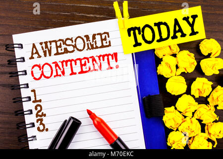 Wort, Schrift, Text Super Inhalt. Business Konzept für Kreative Strategie Bildung Website Konzept geschrieben notebook Buch Papier der Holz- backgrou Stockfoto
