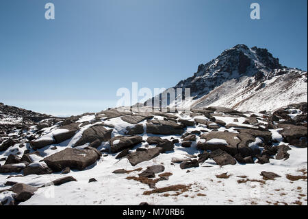 Kamel Berg versteckt Um 2000 Petroglyphs reichen zurück bis in die Altsteinzeit Erain Armenien. Stockfoto