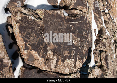 Kamel Berg versteckt Um 2000 Petroglyphs reichen zurück bis in die Altsteinzeit Erain Armenien. Stockfoto