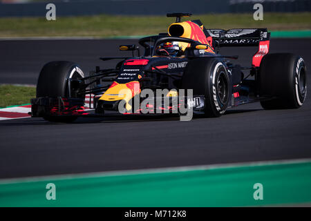 Montmelo, Katalonien, Spanien. 7 Mär, 2018. Daniel Ricciardo von RedBull Racing mit Red Bull RB 14 Auto während der F1-Test Tage in Montmelo circuit. Credit: MA 6316.jpg /SOPA Images/ZUMA Draht/Alamy leben Nachrichten Stockfoto