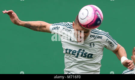 SÃO PAULO, SP - 07.03.2018: TREINO TUN PALMEIRAS - Der Spieler Moisés, von SE Palmeiras, während der Ausbildung, bei der Fußball-Akademie. (Foto: Cesar Greco/Fotoarena) Stockfoto