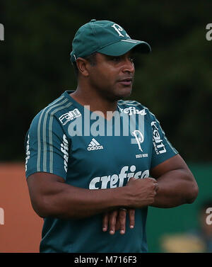 SÃO PAULO, SP - 07.03.2018: TREINO TUN PALMEIRAS - Der Trainer Roger Machado, SE Palmeiras, während der Ausbildung, bei der Fußball-Akademie. (Foto: Cesar Greco/Fotoarena) Stockfoto