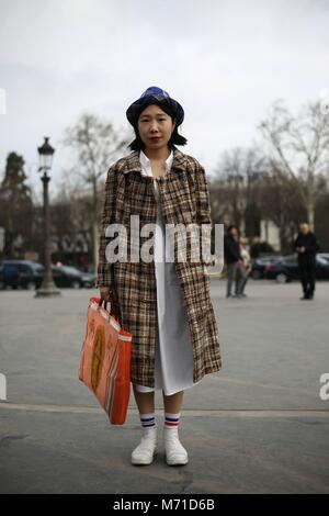 Paris, Frankreich. 06 Mär, 2018. Aisarose im Chanel show anreisen, während Paris Fashion Week - März 6, 2018 - die Credit: Runway Manhattan/Valentina Ranieri *** Für die redaktionelle Nutzung nur*** | Verwendung weltweit/dpa/Alamy leben Nachrichten Stockfoto