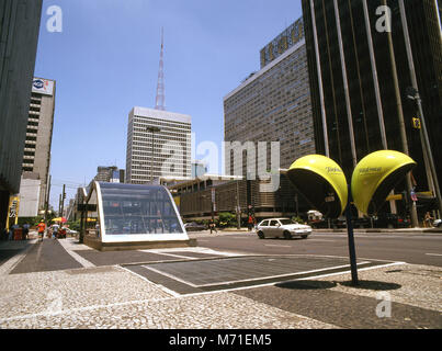 Ein öffentliches Telefon, der Avenida Paulista, Sao Paulo, Brasilien Stockfoto