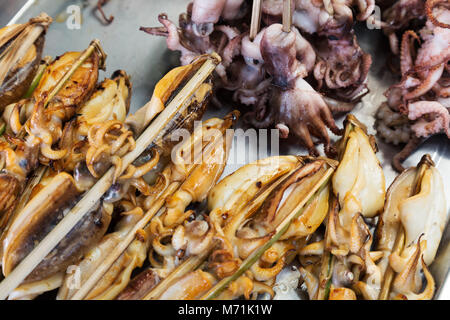 Gegrillte Meeresfrüchte in Kep Crab Markt, Kep, Kambodscha Asien Stockfoto