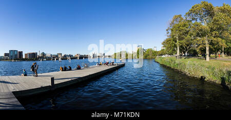 DSC 3692 6000 ein Boston Public Dock auf der Esplanade © 2018 Paul Licht Stockfoto