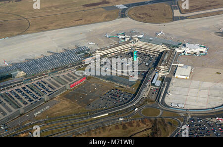 Luftaufnahme, Flughafen Köln/Bonn - Konrad Adenauer, Flughafen Köln-Bonn, Flugzeug beim Check-in Fingern, Schürze Schürze, Flughafen, Terminal 2 von Konrad - Stockfoto