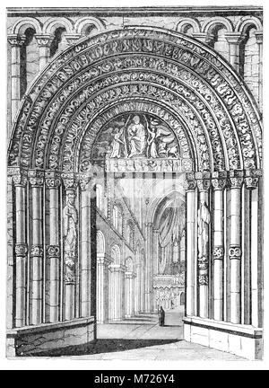 Rochester Kathedrale ist England das zweitälteste, gegründet im AD604 von Bischof Justus, das heutige Gebäude stammt aus 1080. Der Great West Tür ist Norman mit konzentrischen gemusterten Bögen. Die halbrunde Tympanon zeigt Christus in der Herrlichkeit sitzt in der Mitte, mit heiligen Justus und Ethelbert ihn flankierenden auf beiden Seiten der Tür. Unterstützung der heiligen Engel und Umgebung sind die Symbole der vier Evangelisten. Auf dem Türsturz unten sind die Zwölf Apostel und auf den Wellen, die ihn unterstützen, Soloman König und die Königin von Saba. Kent, England. Stockfoto