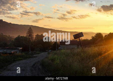 Dämmerung in Masendorf Siebenbürgen Rumänien Stockfoto