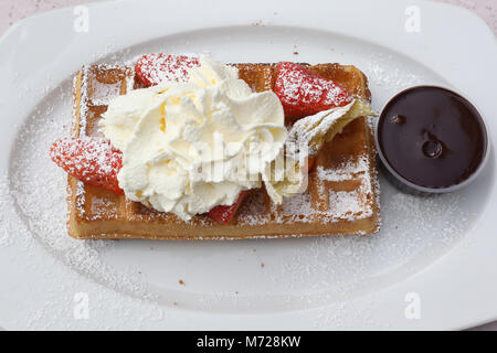 Belgische Waffel in Brüssel, Belgien. Stockfoto