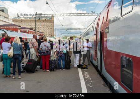 Moskau, Russland - 11. Juli. 2016. Verpflegung im Doppeldecker Schnellzug Nummer 46 Stockfoto