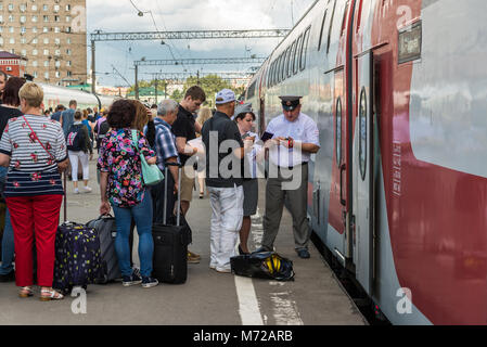 Moskau, Russland - 11. Juli. 2016. Verpflegung im Doppeldecker Schnellzug Nummer 46 Stockfoto