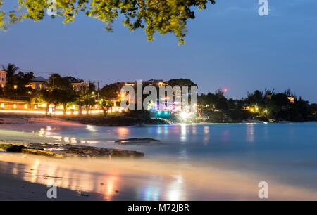 Die Cliff Beach Bar, St. James, Barbados. Stockfoto
