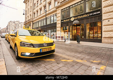 Caffe Molnars in Stadt Budapest. Foto im Februar 17, 2018 in der Vaci Strasse in der Stadt Budapest in Ungarn. Stockfoto