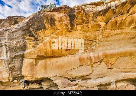 Fremont Kultur Piktogramme an Karotte Mann im Mond Canyon, Dragon Straße Bereich, in der Nähe von Canyon Pintado und Stadt Rangely, Colorado, USA Stockfoto