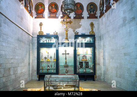 Bari, Italien - 6. Mai 2017: Altstadt, der Kapelle der Reliquien in der Basilika St Nicholas Stockfoto