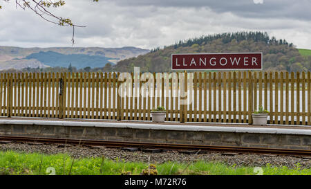 Llangower Bahnhof Schild; Lake Bala Wales Stockfoto