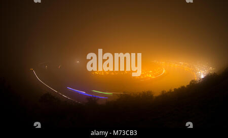 Rhein Loop Gedeonseck in der Nähe von Boppard in der Nacht im Nebel Stockfoto