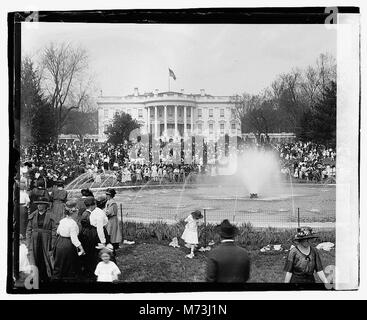 Osterei rolling, 1921 LOC npcc. 03836 Stockfoto