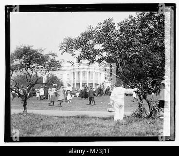 Osterei rolling, 1921 LOC npcc. 03839 Stockfoto