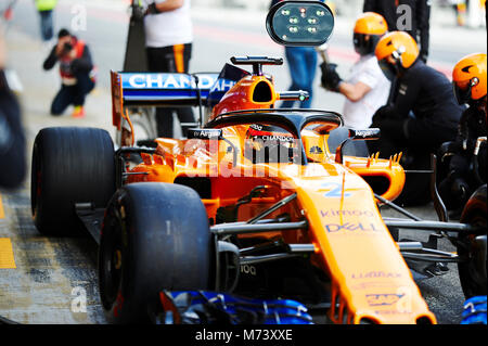 Barcelona, Spanien. 8. März, 2018. Stoffel Vandoorne des Mclaren F1 Team in Aktion während der Saison Formel-1-Test. Credit: Pablo Guillen Alamy Nachrichten Stockfoto