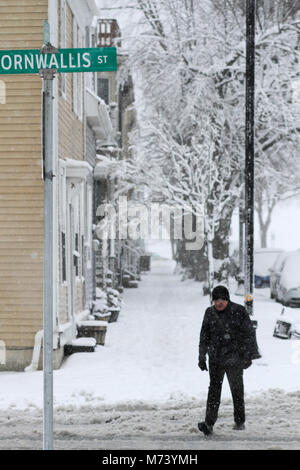 Halifax, Kanada. 8 Mär, 2018. Eine späte winter Sturm holt unordentlich Wetter nach Halifax, N.S., Jan. 08, 2018. Quelle: Lee Brown/Alamy leben Nachrichten Stockfoto