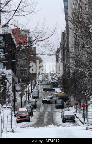 Halifax, Kanada. 8 Mär, 2018. Eine späte winter Sturm holt unordentlich Wetter nach Halifax, N.S., Jan. 08, 2018. Quelle: Lee Brown/Alamy leben Nachrichten Stockfoto