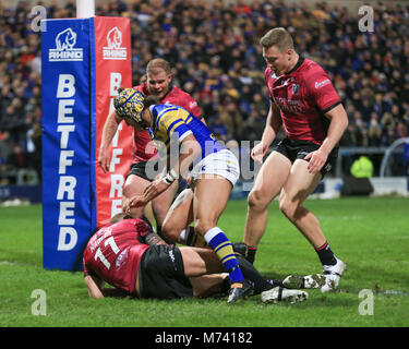 Leeds, Großbritannien. 8 Mär, 2018. 8 Headingley Stadium, Leeds, England; Betfred Super League, Runde 5, Leeds Rhinos versus Rumpf FC; Dekan Hadley von Hull FC geht über für einen Versuch der Credit: Aktuelles Bilder/Alamy leben Nachrichten Stockfoto