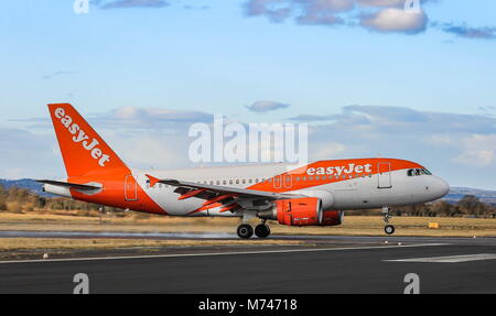 Easyjet, Ryanair, Pilatus PC -12/47. Stockfoto