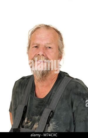 Obere Karosserie Portrait eines älteren Mannes mit Bart vor weißem Hintergrund Stockfoto