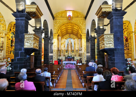 Innenraum der Motherchurch von Madalena. Heiliger Geist (Espirito Santo) Festlichkeiten. Pico, Azoren, Portugal Stockfoto